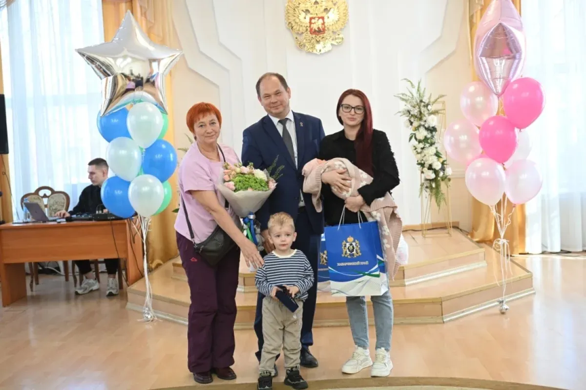 В день 88-летия Хабаровского края родились 28 детей